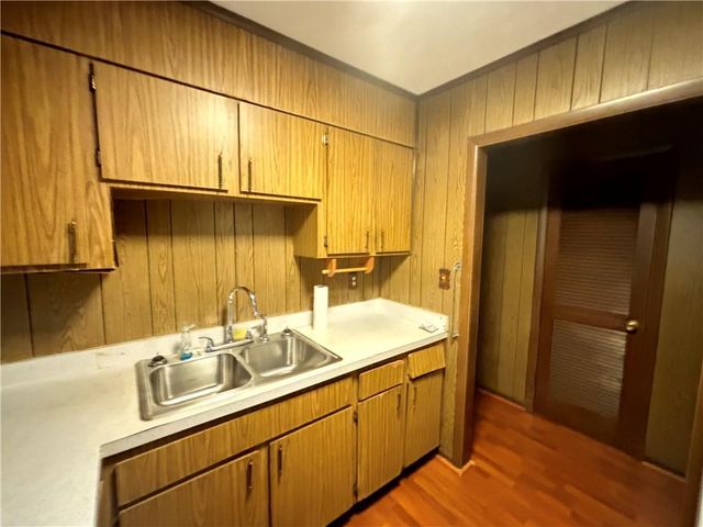 1896 Live Oak NW Drive, Kennesaw, GA 30152