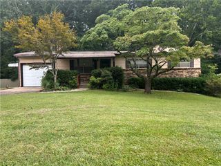 1896 Live Oak NW Drive, Kennesaw, GA 30152