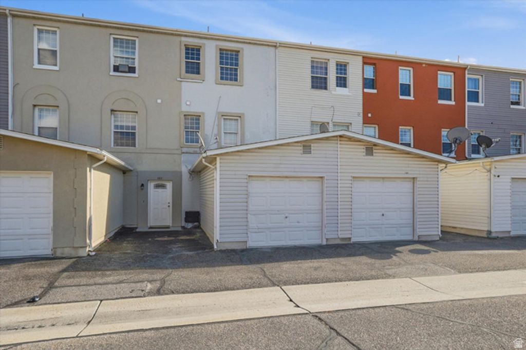 Image 28 of property listing at 885 S ARAPAHO CT, Brigham City, UT 84302
