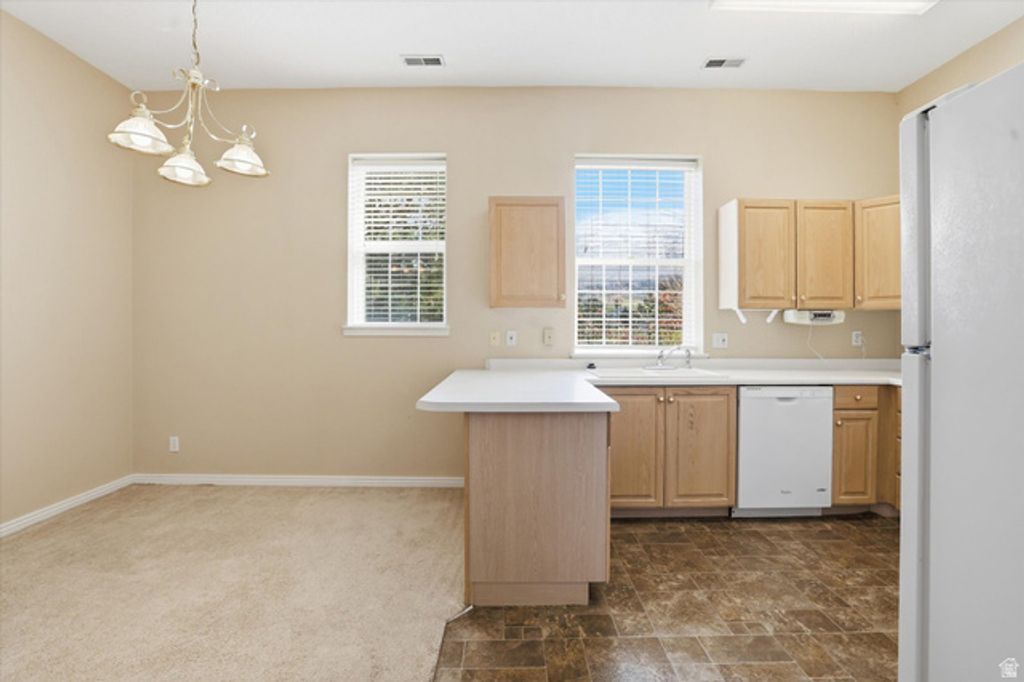 Image 4 of property listing at 885 S ARAPAHO CT, Brigham City, UT 84302