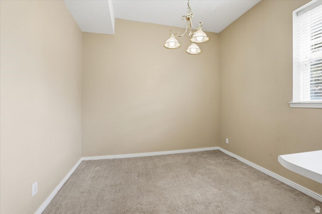 Image 5 of property listing at 885 S ARAPAHO CT, Brigham City, UT 84302