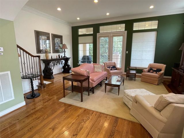 9127 Harbor Hills Drive, Houston, TX 77054