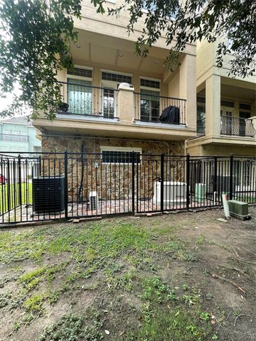 9127 Harbor Hills Drive, Houston, TX 77054