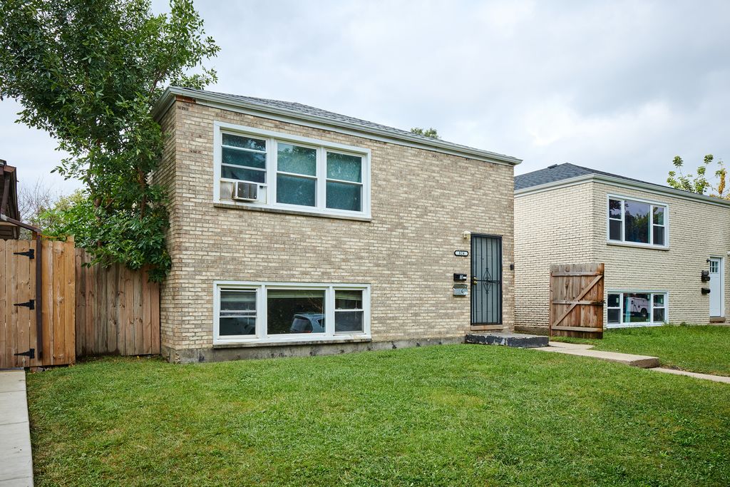 824 S 13th Avenue, Maywood, IL 60153 — exterior
