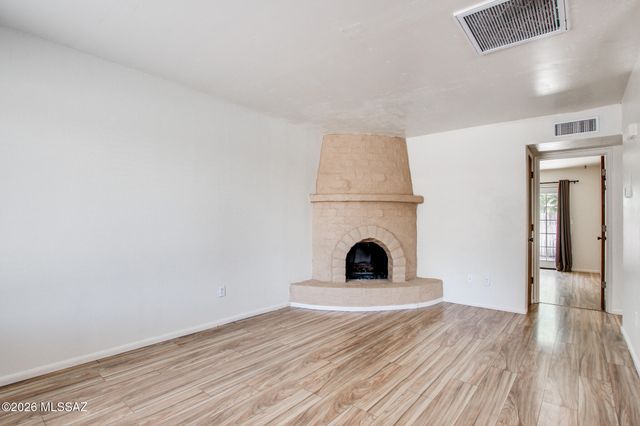 1921 W La Osa Drive, Tucson, AZ 85705