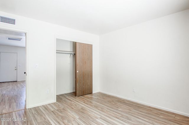 1921 W La Osa Drive, Tucson, AZ 85705
