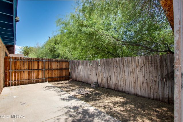 1921 W La Osa Drive, Tucson, AZ 85705