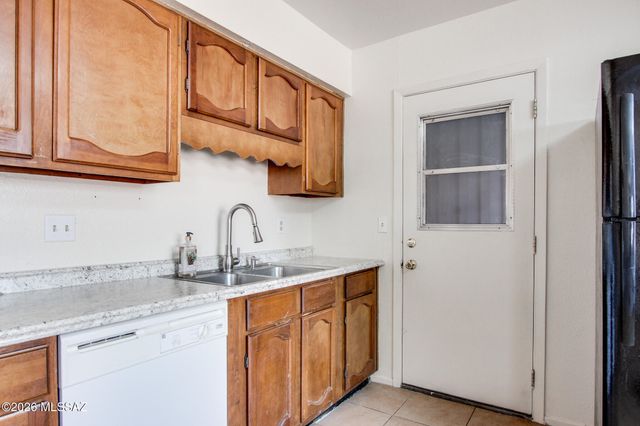 1921 W La Osa Drive, Tucson, AZ 85705