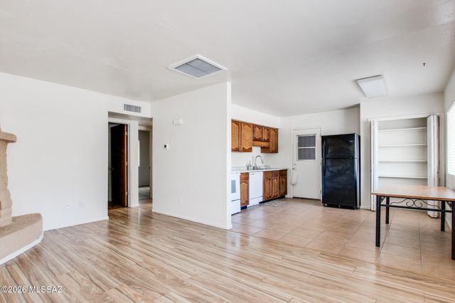 1921 W La Osa Drive, Tucson, AZ 85705