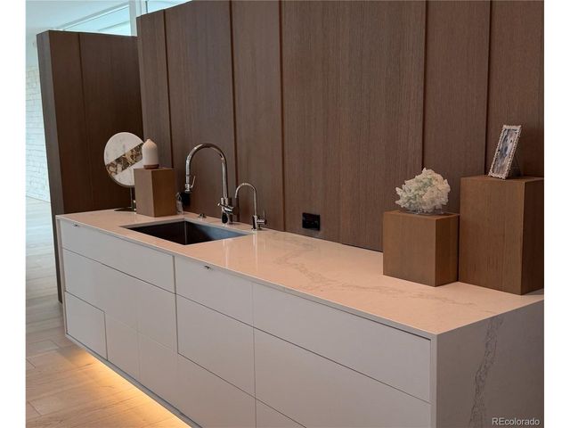 121 S Cherry St, Denver, CO 80246