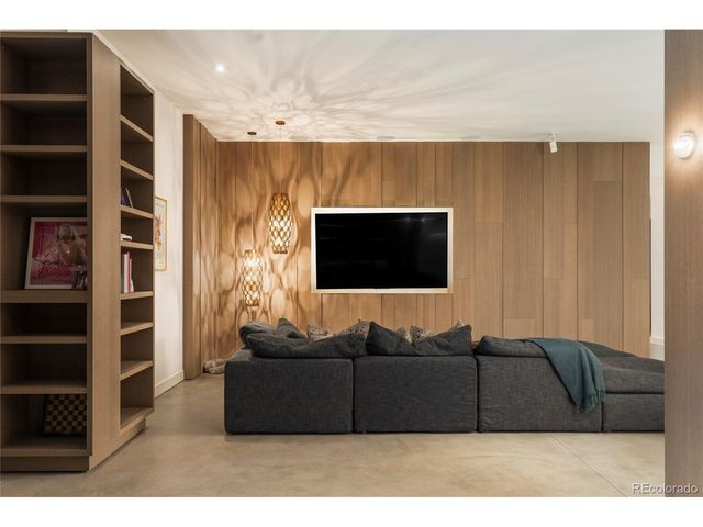 121 S Cherry St, Denver, CO 80246