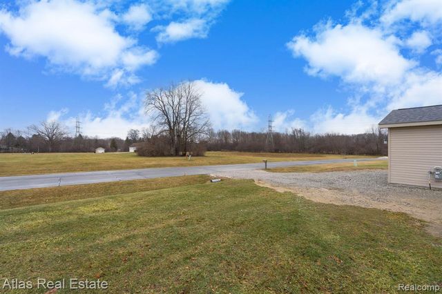 4081 Hidden View Drive, Flint, MI 48506