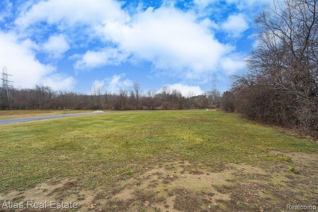 4081 Hidden View Drive, Flint, MI 48506