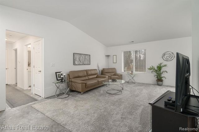 4081 Hidden View Drive, Flint, MI 48506