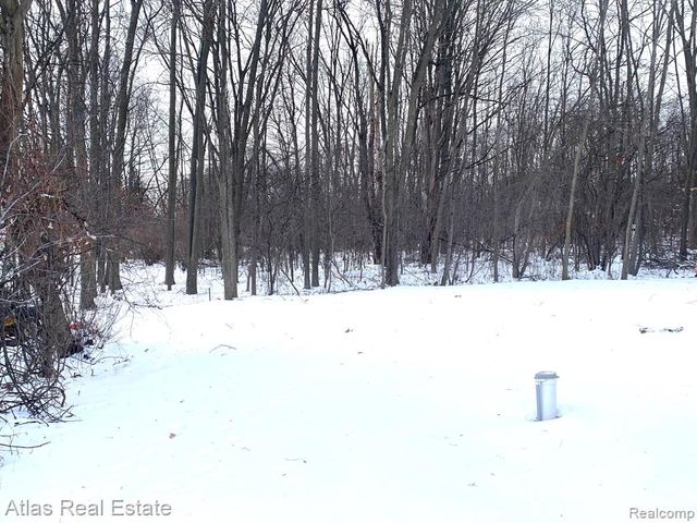 4081 Hidden View Drive, Flint, MI 48506