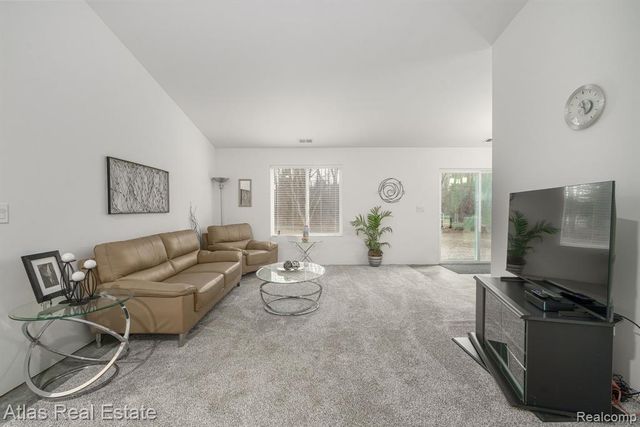 4081 Hidden View Drive, Flint, MI 48506