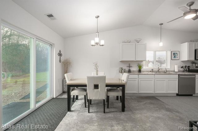 4081 Hidden View Drive, Flint, MI 48506