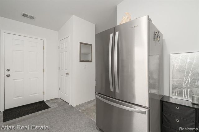 4081 Hidden View Drive, Flint, MI 48506