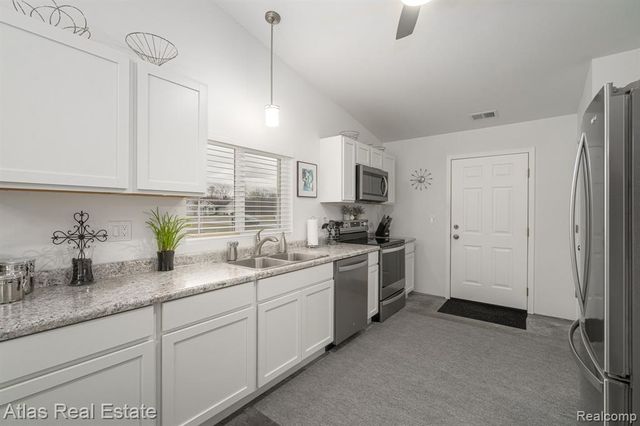 4081 Hidden View Drive, Flint, MI 48506