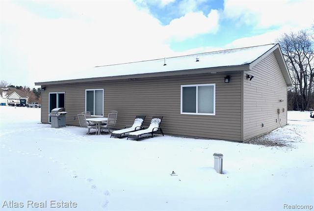 4081 Hidden View Drive, Flint, MI 48506