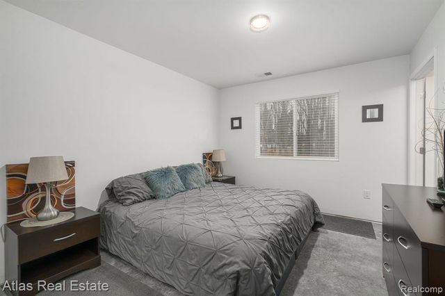 4081 Hidden View Drive, Flint, MI 48506