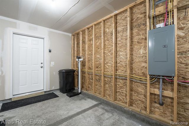 4081 Hidden View Drive, Flint, MI 48506