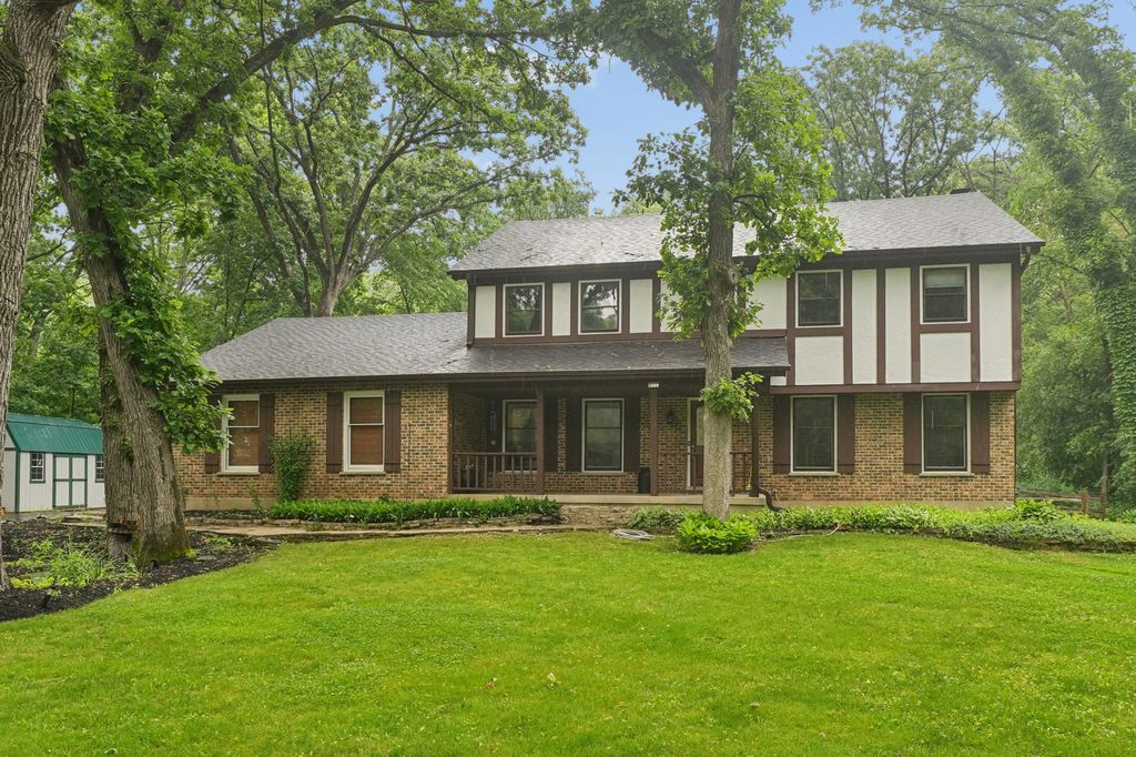 3202 Springbrook Road, Crystal Lake, IL 60012