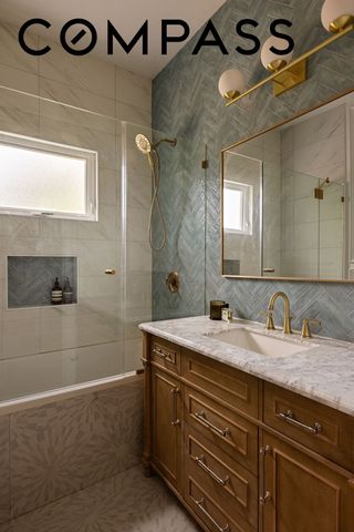 534 E 24th Street, New York City, NY 11210