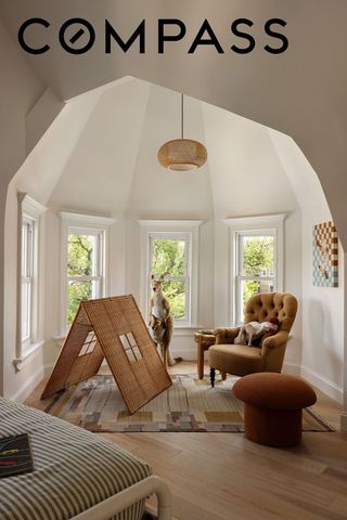 534 E 24th Street, New York City, NY 11210