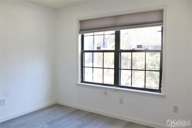 1003 Woodhaven Drive, Edison, NJ 08817