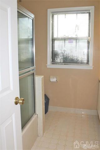 1003 Woodhaven Drive, Edison, NJ 08817