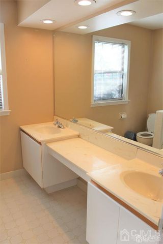 1003 Woodhaven Drive, Edison, NJ 08817