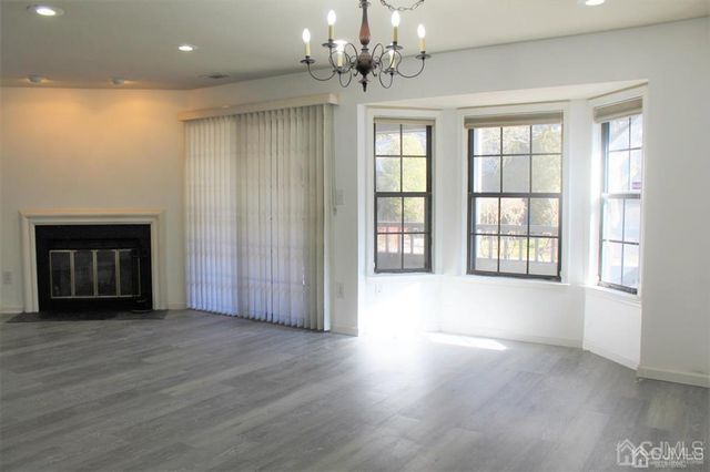 1003 Woodhaven Drive, Edison, NJ 08817