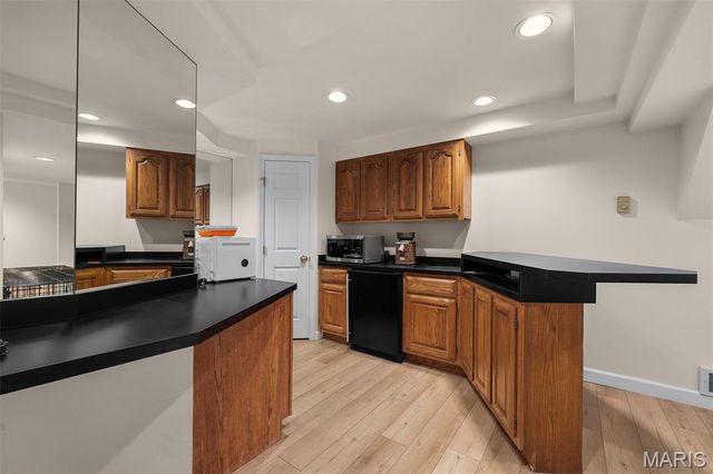 840 Angleterre Drive, Creve Coeur, MO 63141