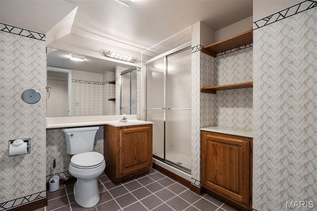 840 Angleterre Drive, Creve Coeur, MO 63141