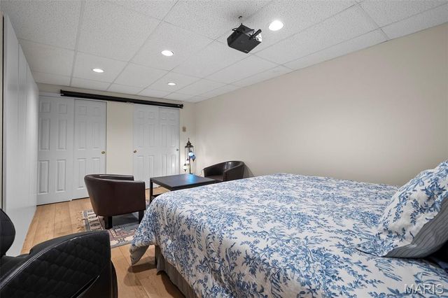 840 Angleterre Drive, Creve Coeur, MO 63141