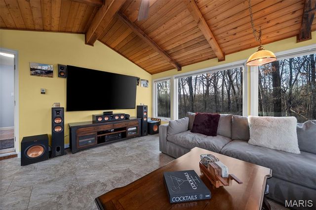 840 Angleterre Drive, Creve Coeur, MO 63141