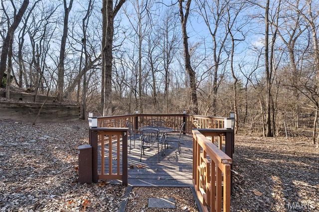 840 Angleterre Drive, Creve Coeur, MO 63141