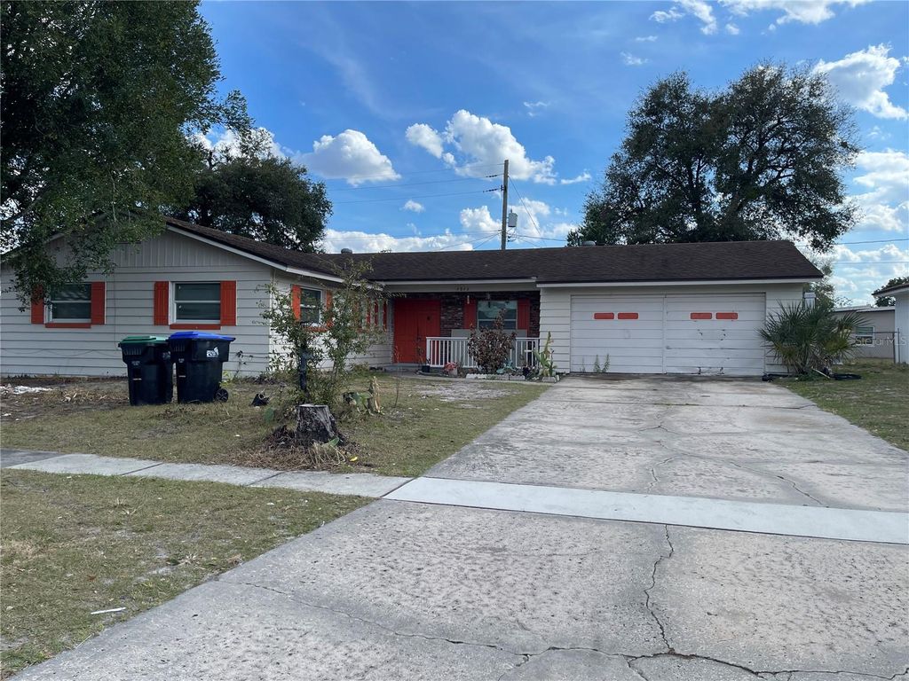 Image 4 of property listing at 4846 BETTY SUE TERRACE, Orlando, FL 32808