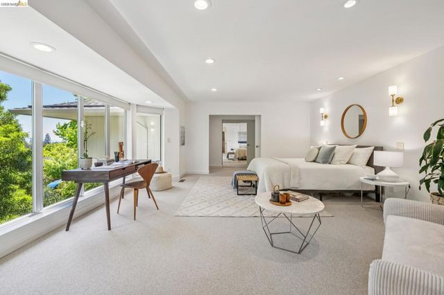 11 Huntleigh Rd, Piedmont, CA 94611