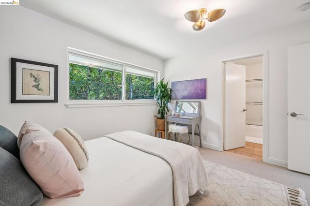11 Huntleigh Rd, Piedmont, CA 94611