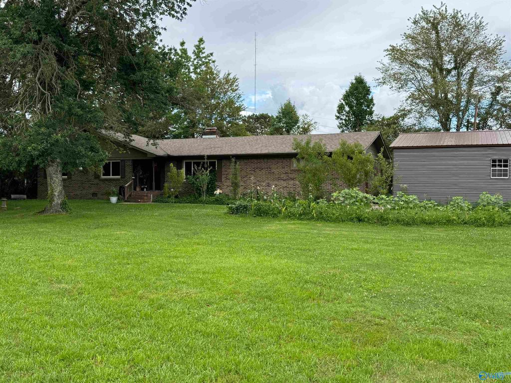 5815 Georgia Mountain Road, Guntersville, AL 35976