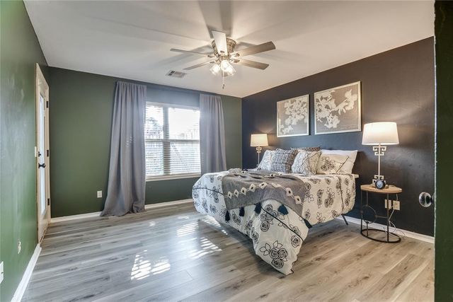 7020 E Cherokee Crossing, Warr Acres, OK 73132