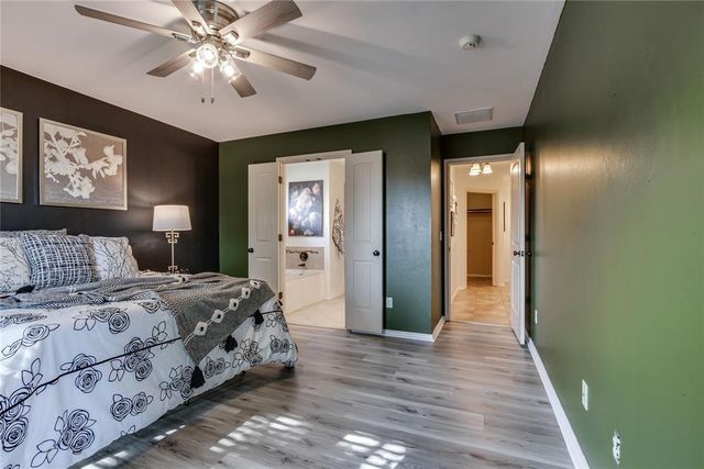 7020 E Cherokee Crossing, Warr Acres, OK 73132
