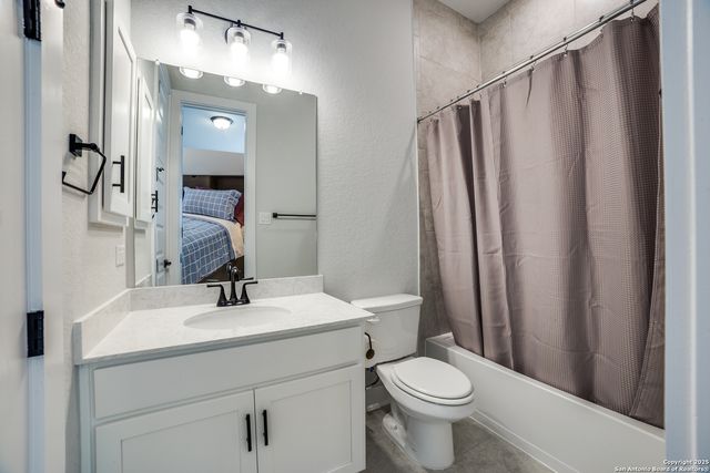 171 Raven, Castroville, TX 78009