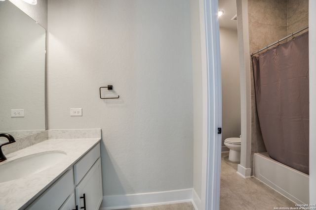 171 Raven, Castroville, TX 78009