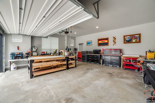 171 Raven, Castroville, TX 78009
