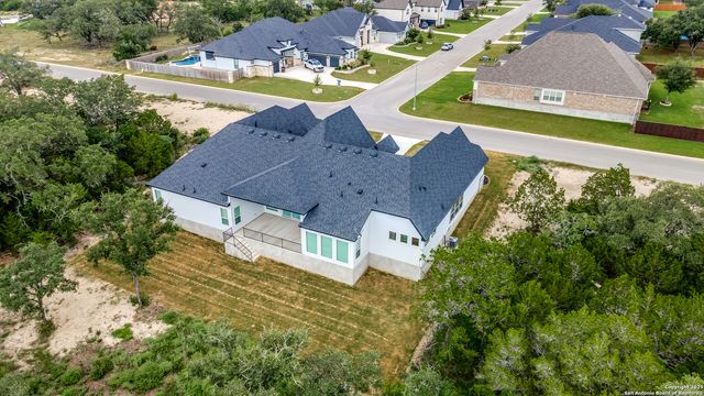 171 Raven, Castroville, TX 78009