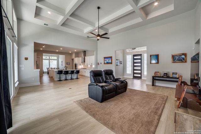 171 Raven, Castroville, TX 78009