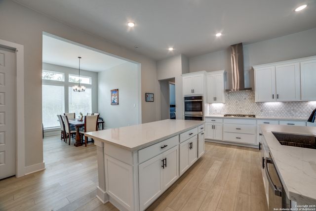 171 Raven, Castroville, TX 78009